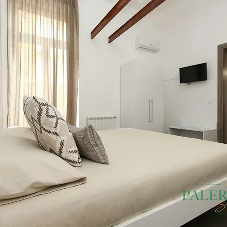 Palermo Inn Suite Couette-café