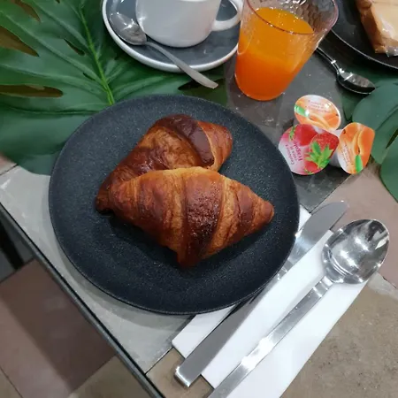 Palermo Inn Suite 4*