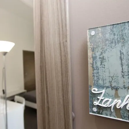 Palermo Inn Suite Палермо